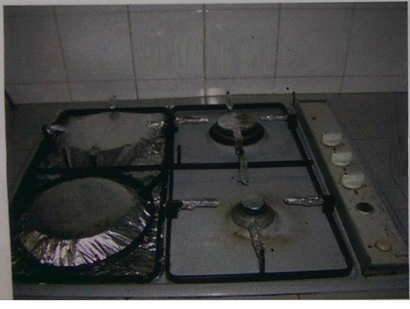 Existing built-in cooker hob before replacement